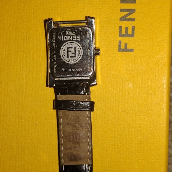 Fendi Black Leather Watch with Crystal Detailing - Picture 10 of 14